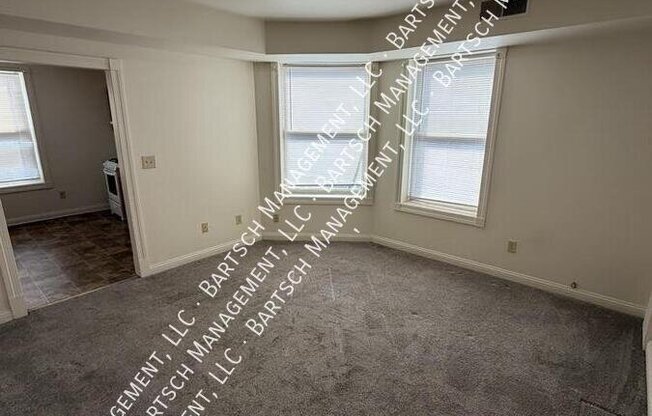 1311 W MADISON ST