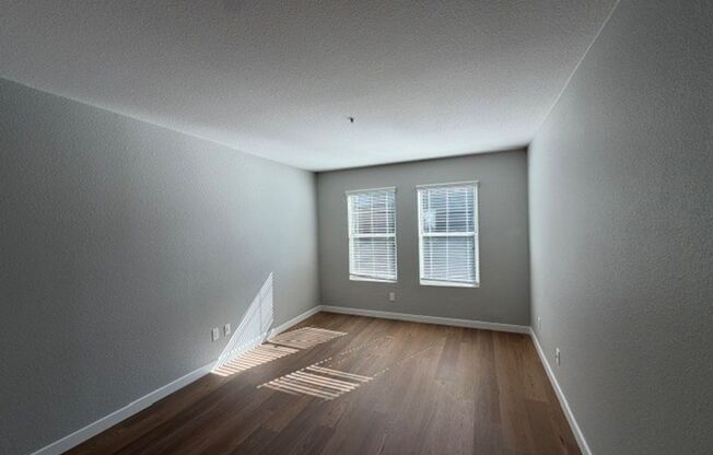 1 bed, 1 bath, 726 sqft, $2,655, Unit E-215