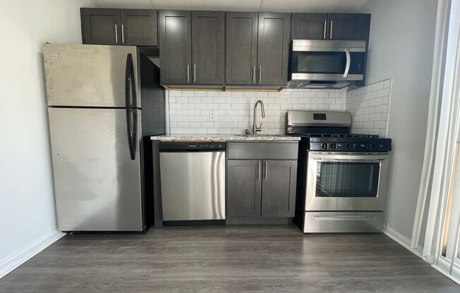 1 bed, 1 bath, 600 sqft, $1,495, Unit D - 24