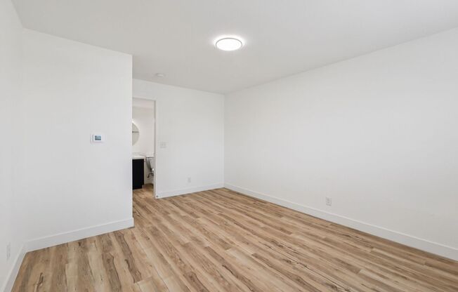 2 beds, 2 baths, 852 sqft, $2,927, Unit 604
