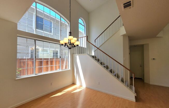 Lovely and Spacious 4-bedroom Beauty in Desirable Ardenwood!