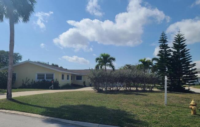 1101 SIOUX DR