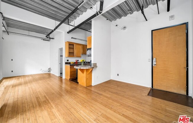 1 bed, 1 bath, 500 sqft, $1,800, Unit 1121