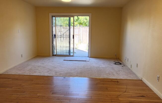 2 bedroom 2 bath townhome close by Richmond BART available now