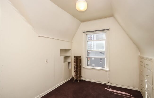 Studio, 1 bath, 225 sqft, $1,359, Unit 514-8