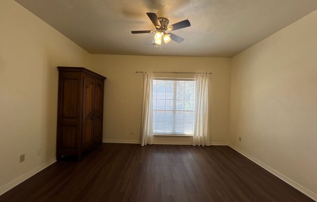 1 bed, 1 bath, $1,295