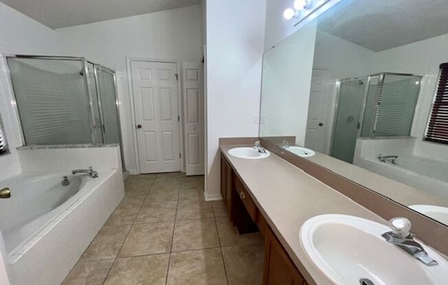 3 beds, 2 baths, $2,289