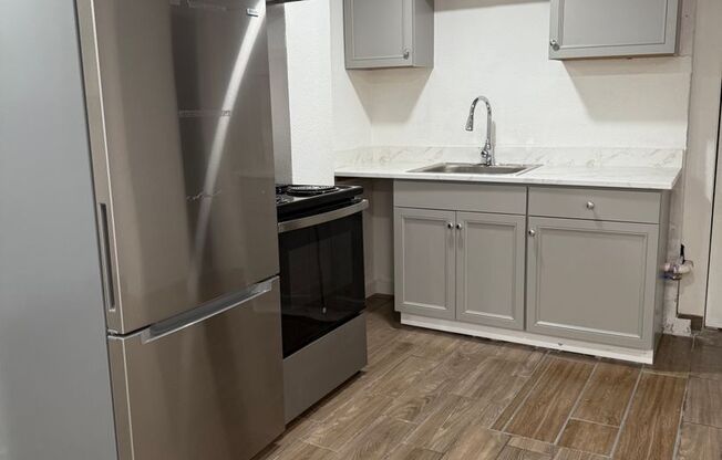 Studio, 1 bath, 600 sqft, $1,600, Unit 315 E 37th St - Unit C