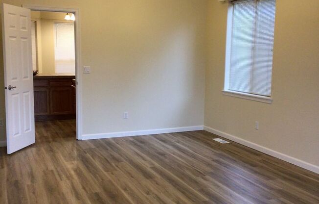 3 Bedroom Home in Sherwood Neighborhood