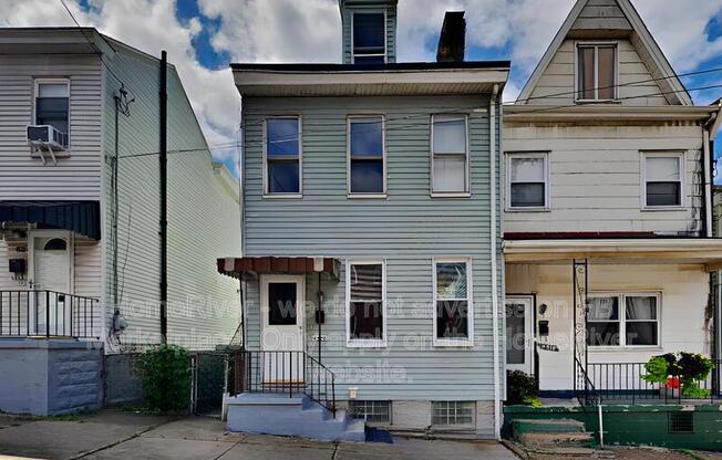 4520 MINERVA ST