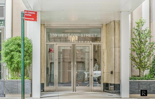 2 beds, 1.5 baths, 1,000 sqft, $5,500, Unit 14-H