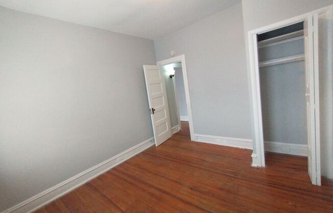 3 beds, 1 bath, 5 sqft, $1,675, Unit 3B