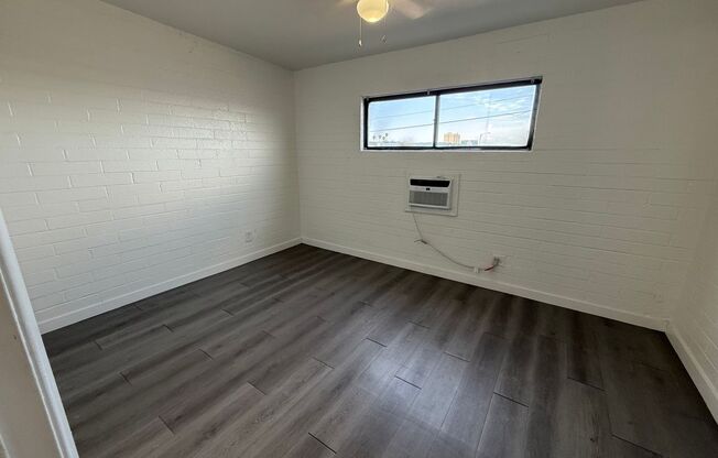 1 bed, 1 bath, 530 sqft, $1,050, Unit 227