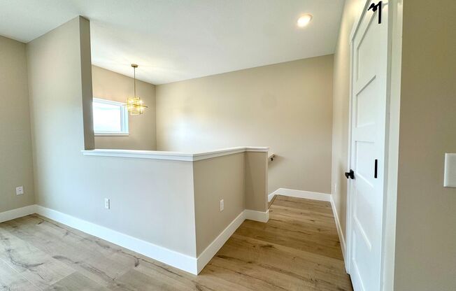 1605-1623 Planert Place
