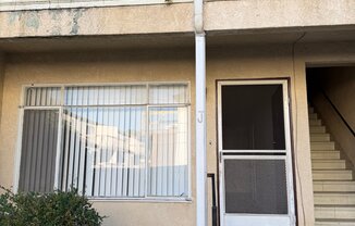 918 W HUNTINGTON DR