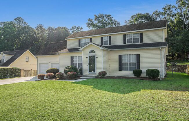 Spacious 4BR/2.5BA home in Lithonia!
