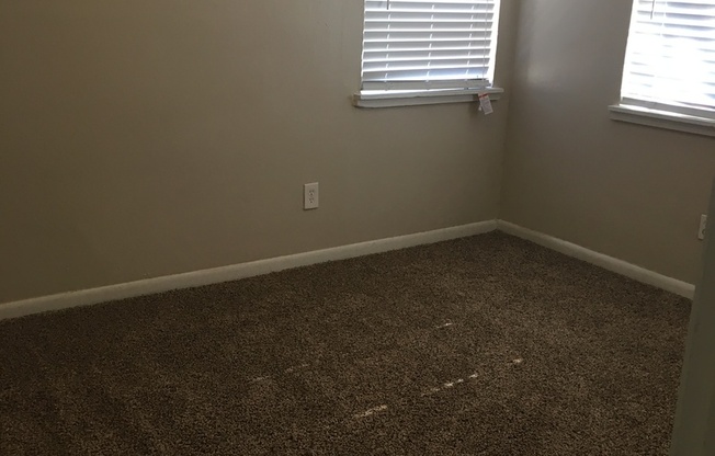 2 beds, 1 bath, 900 sqft, $1,095, Unit 5213