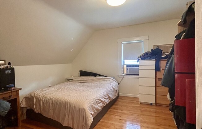 4 beds, 2 baths, 1,500 sqft, $4,000, Unit 2