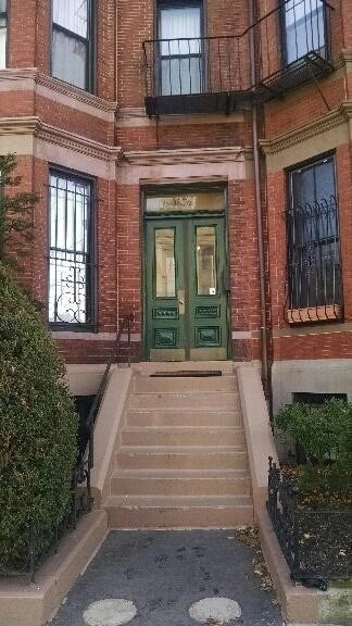 1 bed, 1 bath, 319 sqft, $2,395, Unit PARLOR