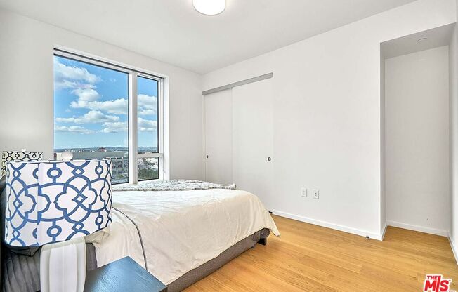 1 bed, 2 baths, 780 sqft, $3,495, Unit 1001