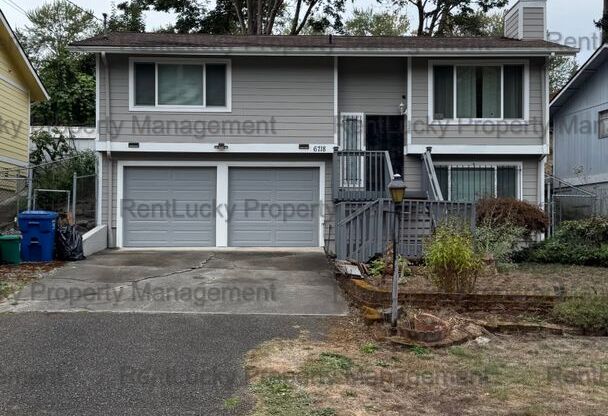 Versatile West Seattle Home with Bonus Room