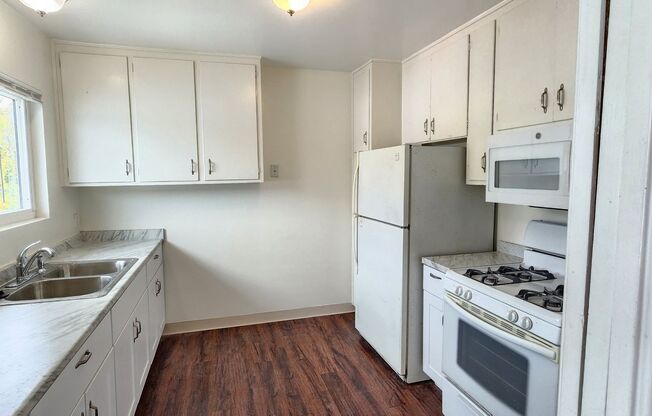 1010 A Ave.