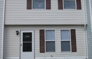 2BR townhouse in the Western Branch area