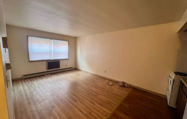 746 South Layton Boulevard