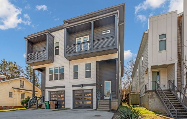 Modern Living in Wedgewood Houston