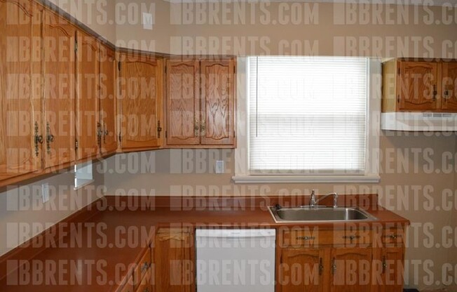 2 beds, 1 bath, $1,275