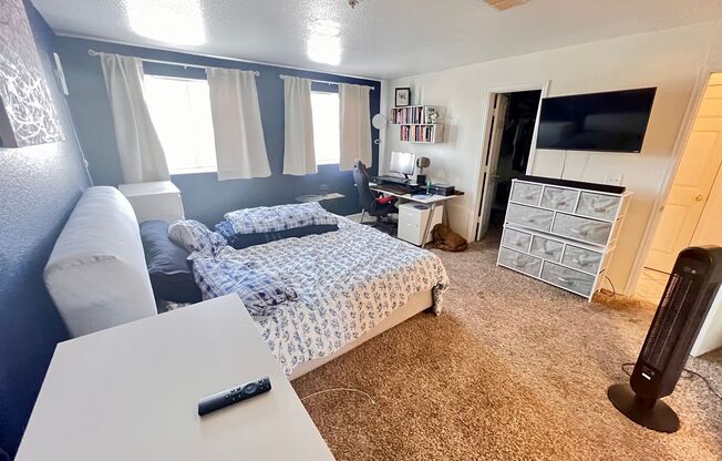 2 beds, 2 baths, $1,900, Unit Unit 304