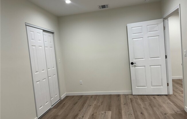 2 beds, 2 baths, 1,000 sqft, $3,000