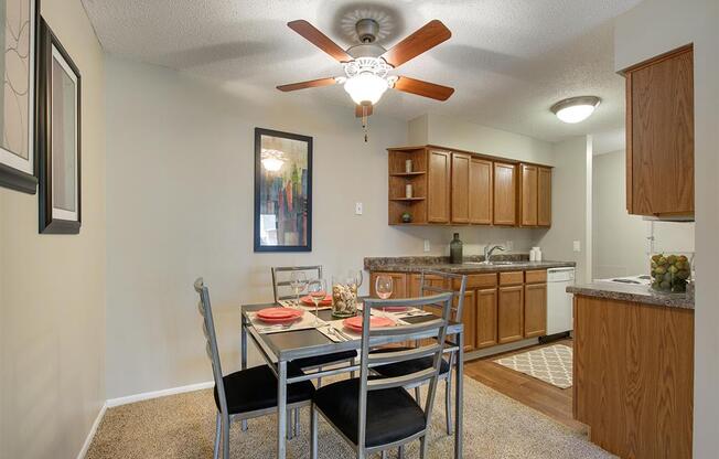 Oakwood Apartments in Plymouth, MN Kitchen