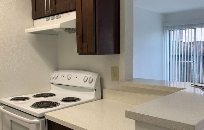 1 bed, 1 bath, 640 sqft, $980, Unit 2409