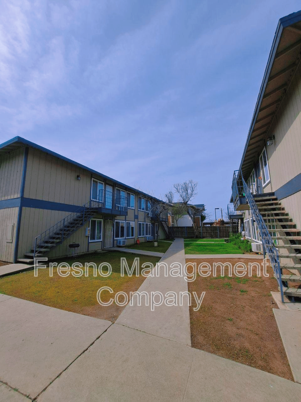 4538 E HAMILTON AVE