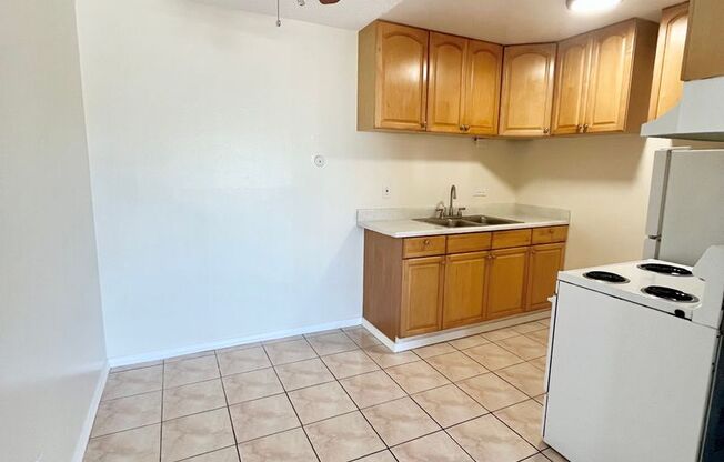 Available Now! Spacious Apartment in Quiet Area of National City
