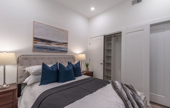 2 beds, 2 baths, 1,100 sqft, $1,875, Unit 208