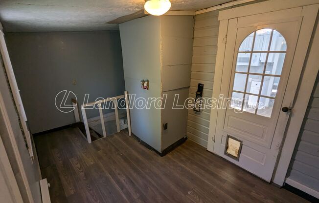 2 beds, 1 bath, $950