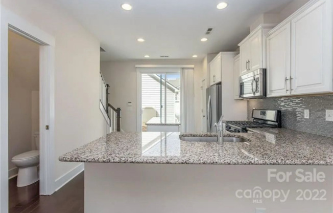 1614 PAT GARRETT ST