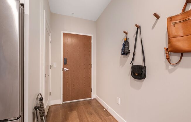 Stunning 1 BR/1 BA Condo in Adams Morgan!