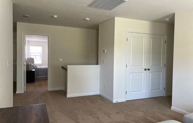 1 bed, 1 bath, $1,000, Unit Room 3