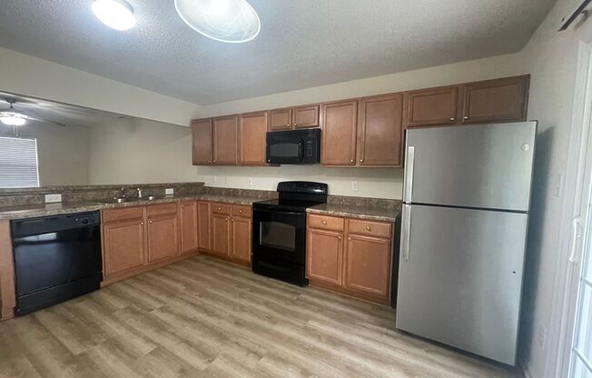 2 beds, 2.5 baths, $1,150