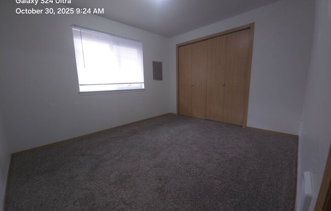 2 beds, 1 bath, 875 sqft, $1,295, Unit 127-49