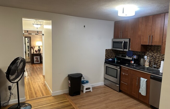 1 bed, 1 bath, 535 sqft, $2,500, Unit 2B