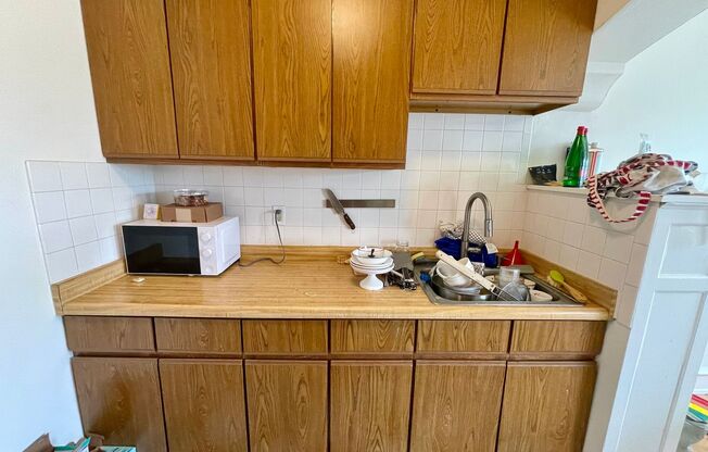1 bed, 1 bath, $950, Unit 306
