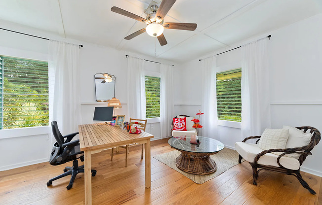 Plantation Charm in the Heart of Pāhoa