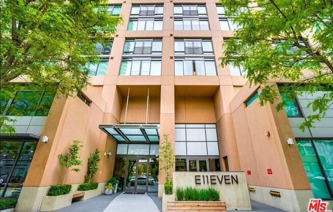1 bed, 1 bath, 950 sqft, $3,150, Unit 1111