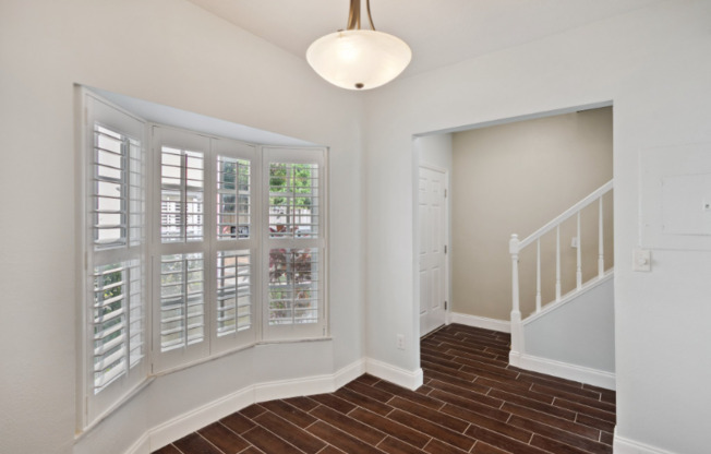 409 S AUDUBON AVE
