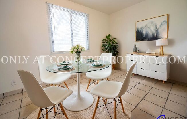 2 beds, 1 bath, 880 sqft, $1,199, Unit 09