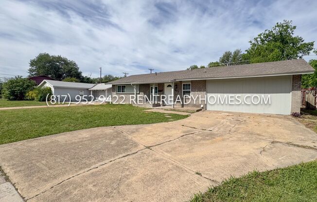 2613 Fairbrook St - Pet Friendly Home for Rent in Irving, TX with Fenced Backyard and Driveway Parking